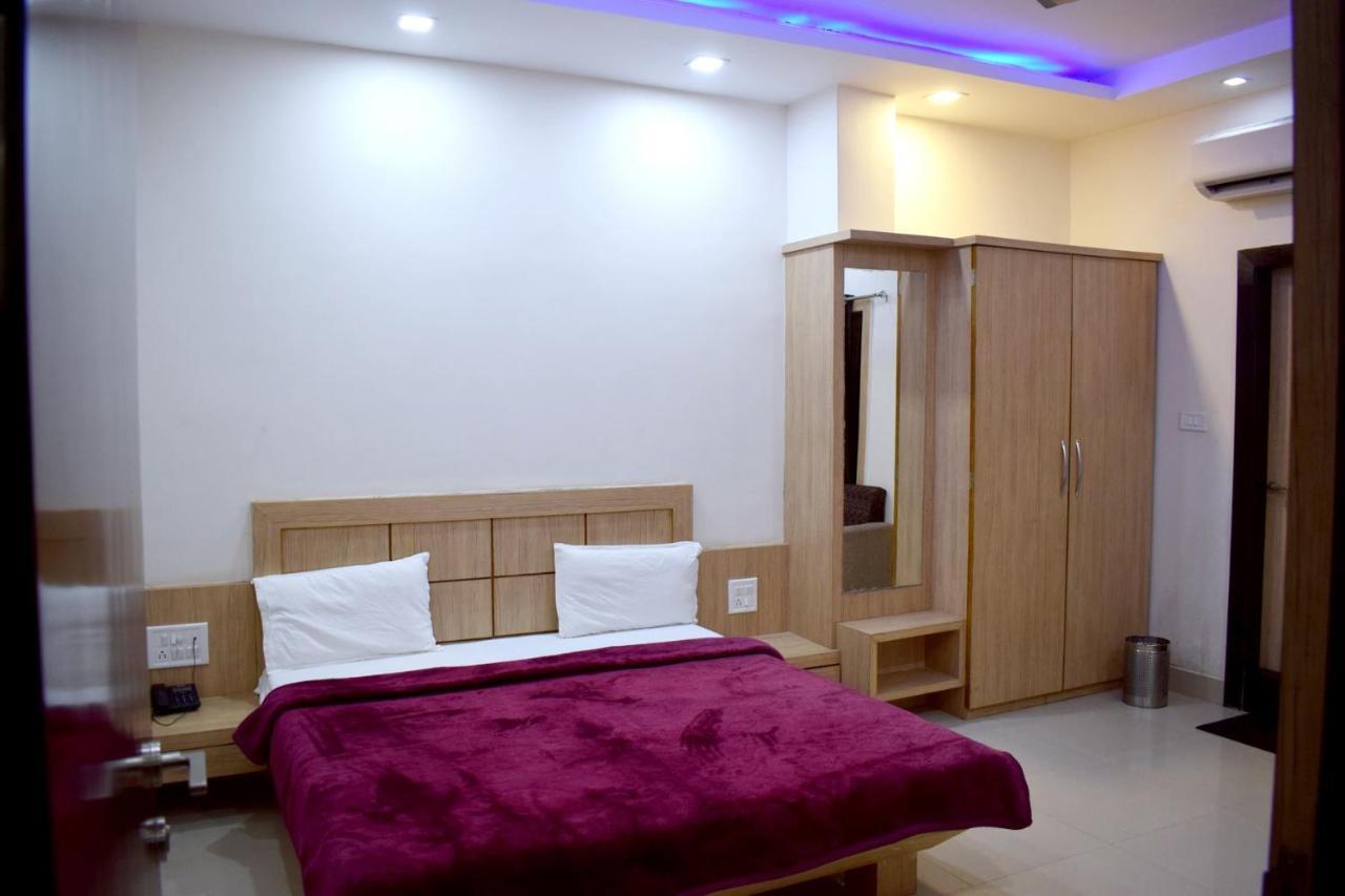 Hotel Rk Residency Satna Exteriér fotografie